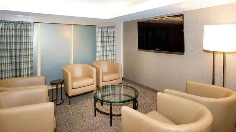 <b>Embassy Suites Seattle North Lynnwood Room</b>. Images powered by <a href="https://iceportal.shijigroup.com/" title="IcePortal" target="_blank">IcePortal</a>.