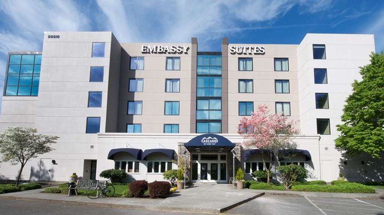 Embassy Suites Seattle North Lynnwood Exterior