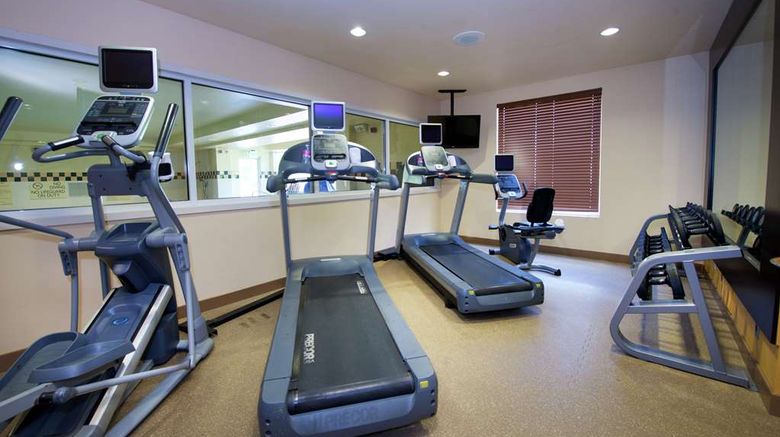 <b>Hilton Garden Inn Seattle/Renton Health</b>. Images powered by <a href="https://iceportal.shijigroup.com/" title="IcePortal" target="_blank">IcePortal</a>.