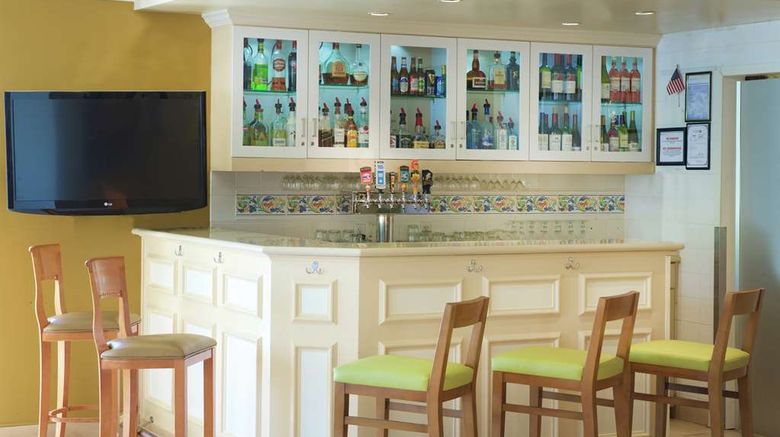 <b>Hilton Garden Inn Seattle/Renton Restaurant</b>. Images powered by <a href="https://iceportal.shijigroup.com/" title="IcePortal" target="_blank">IcePortal</a>.