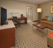 Doubletree Suites by Hilton Southcenter Room
