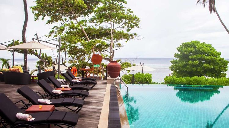 DoubleTree Seychelles Allamanda Pool