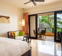 DoubleTree Seychelles Allamanda Room