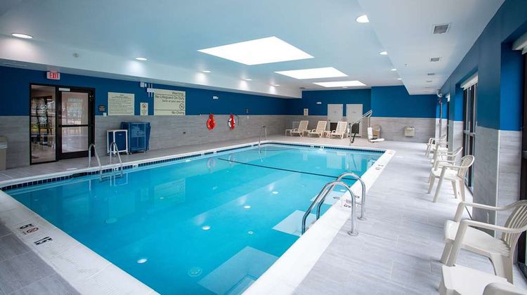 Hampton Inn Seaford Pool