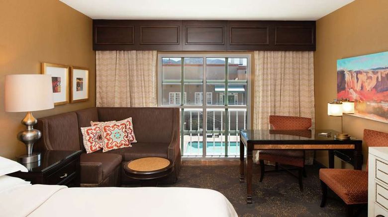 <b>Hilton Santa Fe Historic Plaza Room</b>. Images powered by <a href="https://iceportal.shijigroup.com/" title="IcePortal" target="_blank">IcePortal</a>.