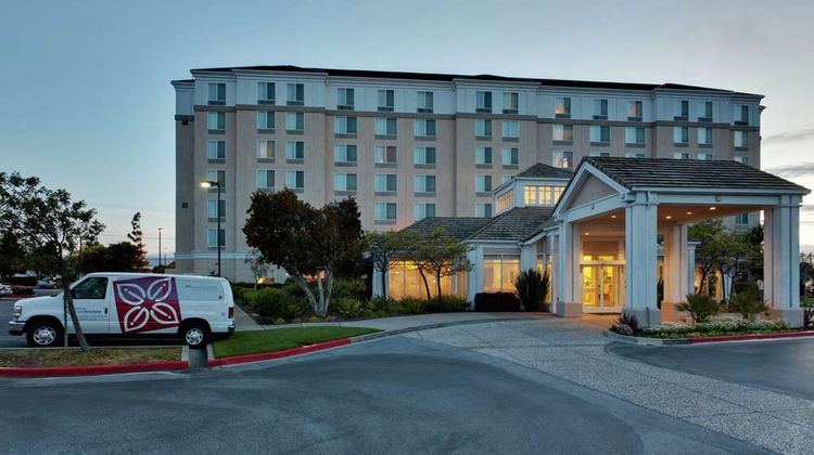 Hilton Garden Inn San Francisco Airport Exterior