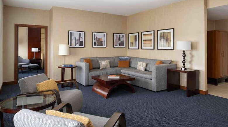 <b>Doubletree Hotel San Francisco Airport Room</b>. Images powered by <a href="https://iceportal.shijigroup.com/" title="IcePortal" target="_blank">IcePortal</a>.