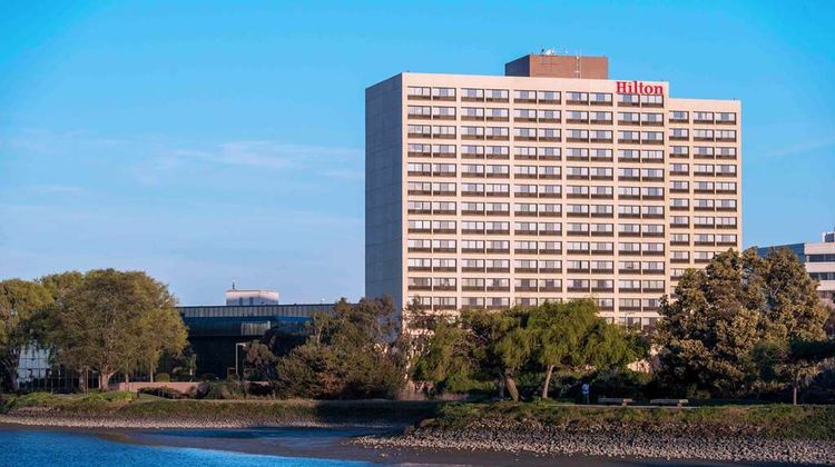 Hilton San Francisco Airport Bayfront Exterior