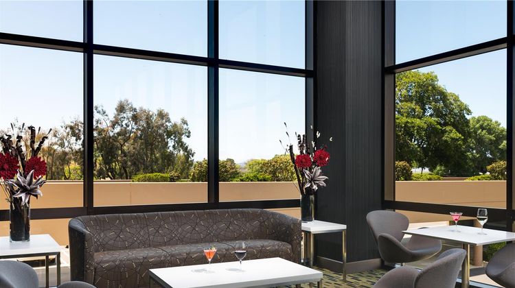 Hilton San Francisco Airport Bayfront Restaurant