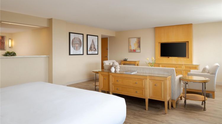 Hilton San Francisco Airport Bayfront Room