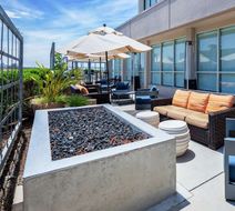 Hilton Garden Inn San Francisco Exterior