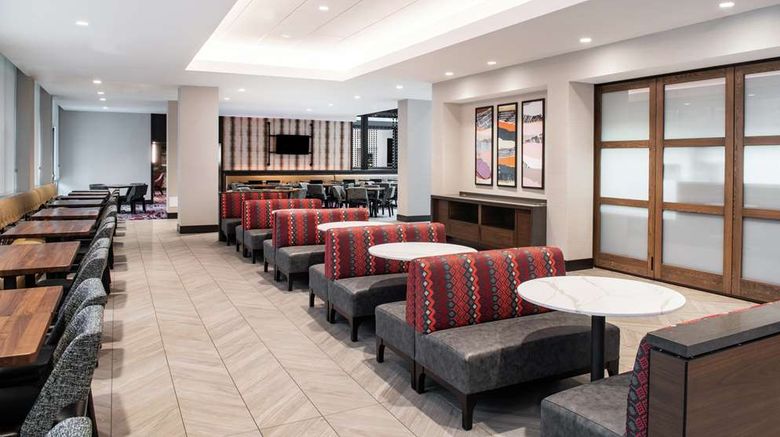 <b>Embassy Suites by Hilton Walnut Creek Restaurant</b>. Images powered by <a href="https://iceportal.shijigroup.com/" title="IcePortal" target="_blank">IcePortal</a>.