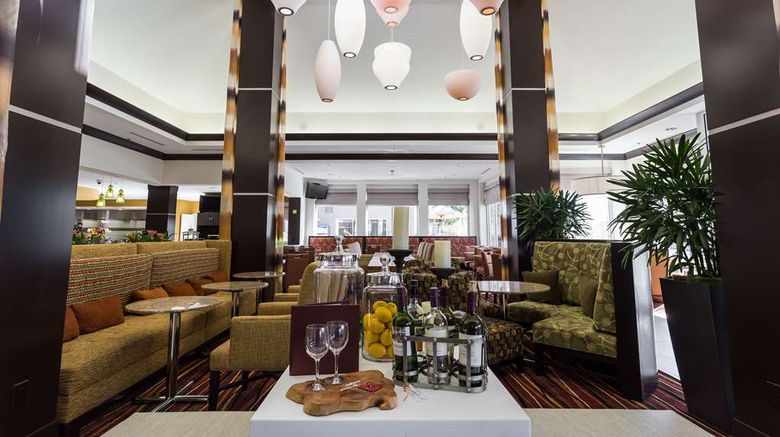 <b>Hilton Garden Inn San Mateo Lobby</b>. Images powered by <a href="https://iceportal.shijigroup.com/" title="IcePortal" target="_blank">IcePortal</a>.