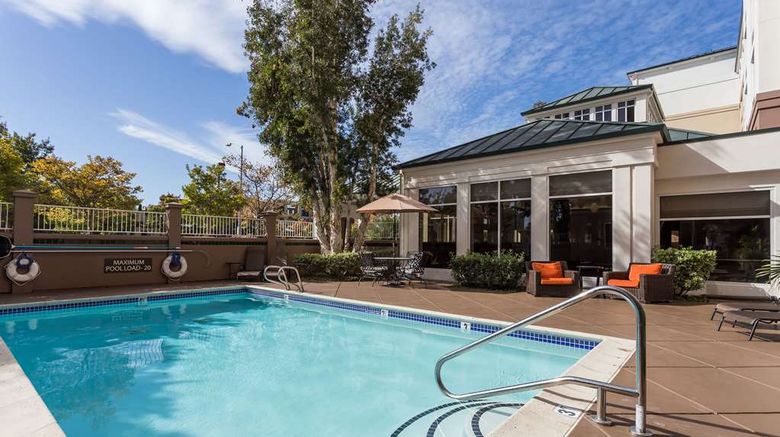 <b>Hilton Garden Inn San Mateo Pool</b>. Images powered by <a href="https://iceportal.shijigroup.com/" title="IcePortal" target="_blank">IcePortal</a>.