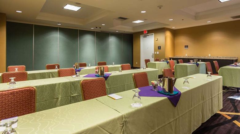 <b>Hilton Garden Inn San Mateo Meeting</b>. Images powered by <a href="https://iceportal.shijigroup.com/" title="IcePortal" target="_blank">IcePortal</a>.