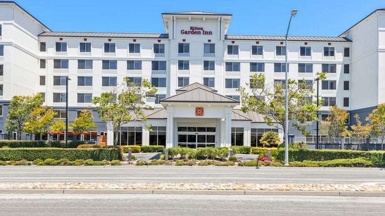 Hilton Garden Inn San Mateo Exterior. Images powered by <a href="https://iceportal.shijigroup.com" target="_blank" rel="noopener">Ice Portal</a>.