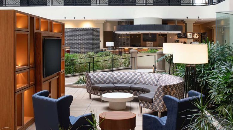 <b>Embassy Suites San Francisco Airport Lobby</b>. Images powered by <a href="https://iceportal.shijigroup.com/" title="IcePortal" target="_blank">IcePortal</a>.