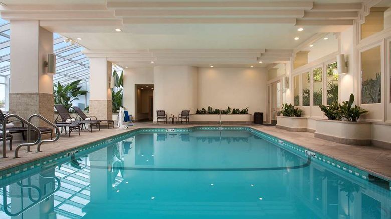 <b>Embassy Suites San Francisco Airport Pool</b>. Images powered by <a href="https://iceportal.shijigroup.com/" title="IcePortal" target="_blank">IcePortal</a>.