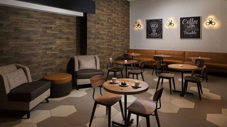 <b>Embassy Suites San Francisco Airport Restaurant</b>. Images powered by <a href="https://iceportal.shijigroup.com/" title="IcePortal" target="_blank">IcePortal</a>.