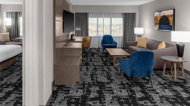 <b>Doubletree by Hilton Springfield Room</b>. Images powered by <a href="https://iceportal.shijigroup.com/" title="IcePortal" target="_blank">IcePortal</a>.