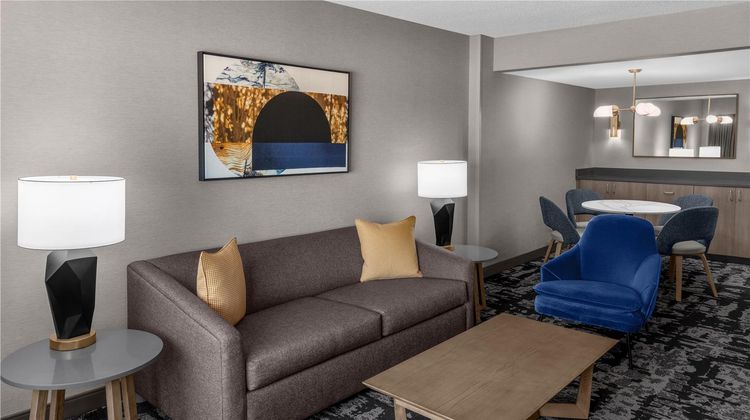 Doubletree by Hilton Springfield Room