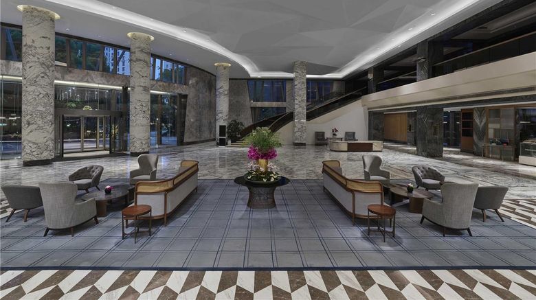 <b>Hilton Shanghai Hongqiao Lobby</b>. Images powered by <a href="https://iceportal.shijigroup.com/" title="IcePortal" target="_blank">IcePortal</a>.