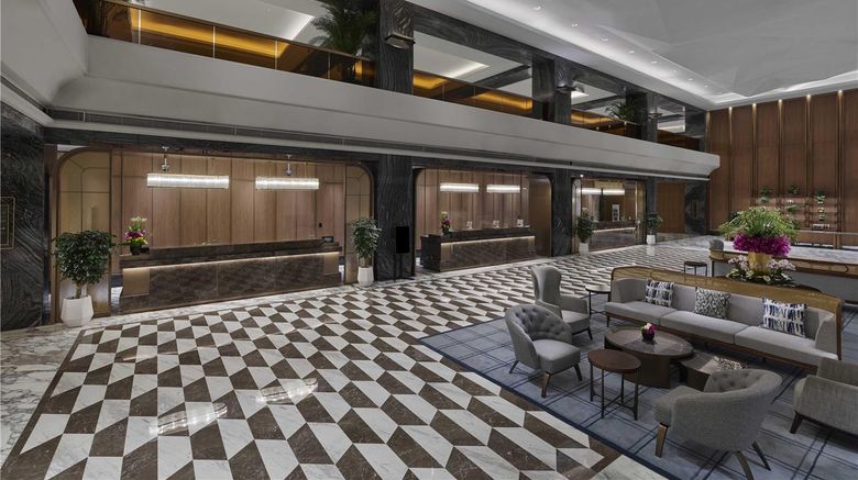 <b>Hilton Shanghai Hongqiao Lobby</b>. Images powered by <a href="https://iceportal.shijigroup.com/" title="IcePortal" target="_blank">IcePortal</a>.