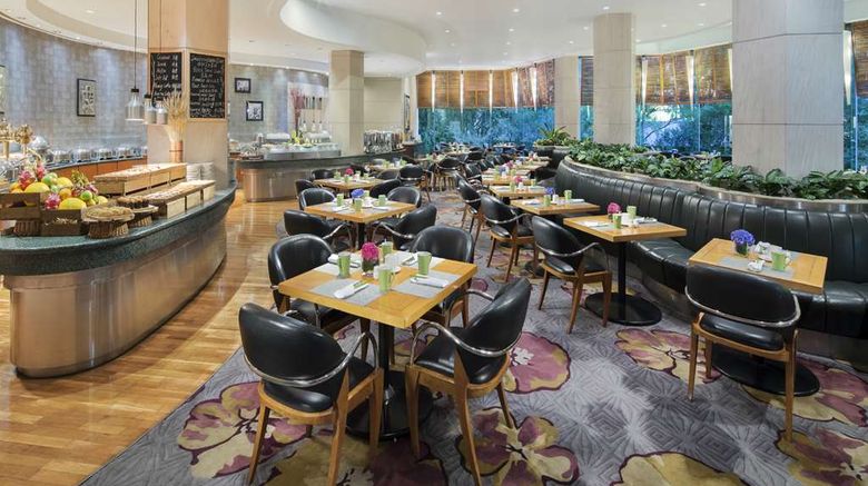<b>DoubleTree by Hilton Shanghai - Pudong Restaurant</b>. Images powered by <a href="https://iceportal.shijigroup.com/" title="IcePortal" target="_blank">IcePortal</a>.