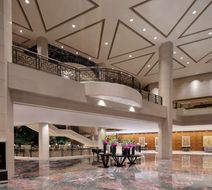 DoubleTree by Hilton Shanghai - Pudong Lobby