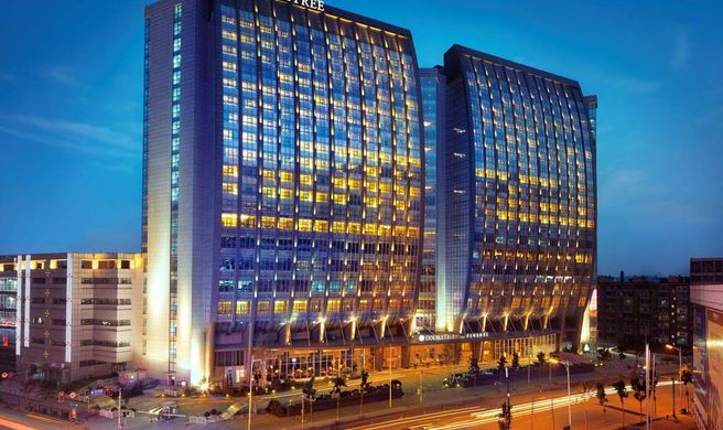 DoubleTree by Hilton Hotel Shenyang Exterior