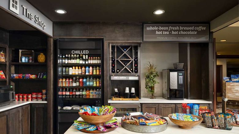 <b>Hilton Garden Inn Bossier City Restaurant</b>. Images powered by <a href="https://iceportal.shijigroup.com/" title="IcePortal" target="_blank">IcePortal</a>.