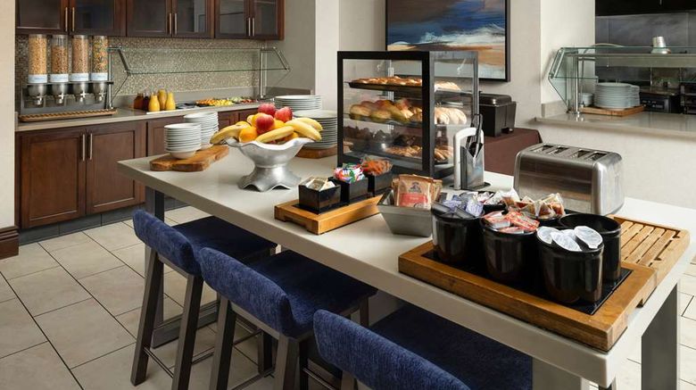 <b>Hilton Garden Inn Bossier City Restaurant</b>. Images powered by <a href="https://iceportal.shijigroup.com/" title="IcePortal" target="_blank">IcePortal</a>.