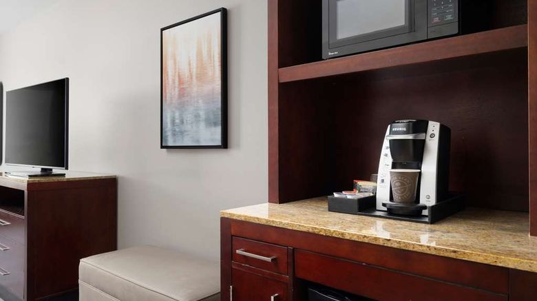 <b>Hilton Garden Inn Bossier City Room</b>. Images powered by <a href="https://iceportal.shijigroup.com/" title="IcePortal" target="_blank">IcePortal</a>.