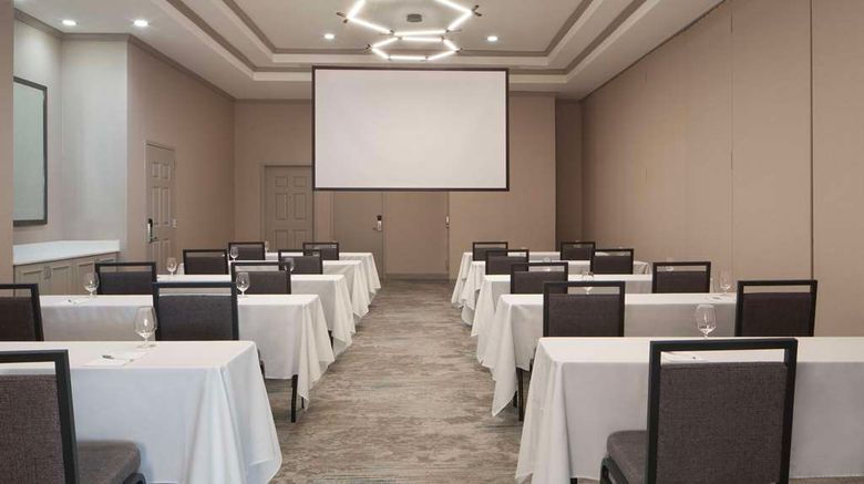 <b>Hilton Garden Inn Shreveport Airport Meeting</b>. Images powered by <a href="https://iceportal.shijigroup.com/" title="IcePortal" target="_blank">IcePortal</a>.