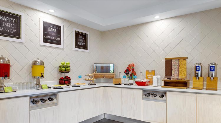 Hampton Inn & Suites San Jose Airport Restaurant
