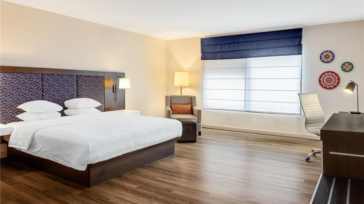 Hampton Inn & Suites San Jose Airport Room