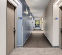 Hampton Inn & Suites San Jose Airport Lobby
