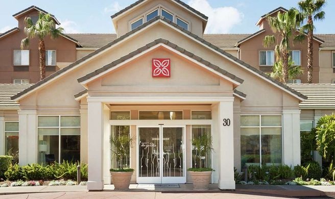 Hilton Garden Inn Gilroy Exterior