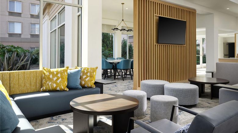 <b>Hilton Garden Inn San Jose-Milpitas Lobby</b>. Images powered by <a href="https://iceportal.shijigroup.com/" title="IcePortal" target="_blank">IcePortal</a>.