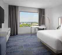 Hilton Santa Clara Room