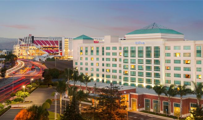 Hilton Santa Clara Exterior