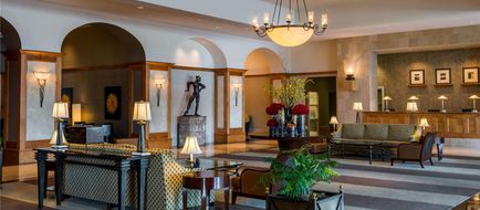 Hilton Santa Clara Lobby