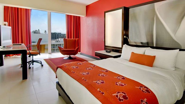 <b>The Condado Plaza Hilton Room</b>. Images powered by <a href="https://iceportal.shijigroup.com/" title="IcePortal" target="_blank">IcePortal</a>.