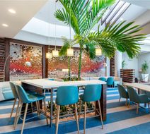 Doubletree  by Hilton San Juan Lobby