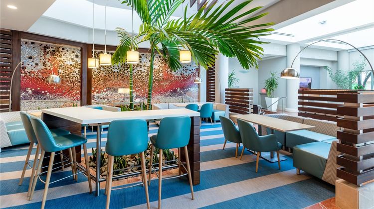 Doubletree  by Hilton San Juan Lobby