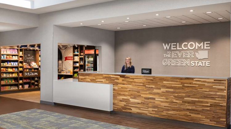 Hampton Inn - Spokane Lobby
