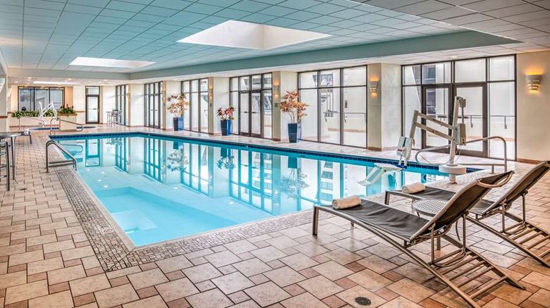 <b>Hilton Salt Lake City Center Pool</b>. Images powered by <a href="https://iceportal.shijigroup.com/" title="IcePortal" target="_blank">IcePortal</a>.
