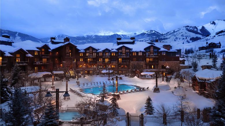 <b>Waldorf Astoria Park City Exterior</b>. Images powered by <a href="https://iceportal.shijigroup.com/" title="IcePortal" target="_blank">IcePortal</a>.