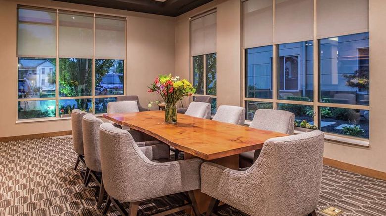 <b>Hilton Garden Inn Salt Lake CityDowntown Lobby</b>. Images powered by <a href="https://iceportal.shijigroup.com/" title="IcePortal" target="_blank">IcePortal</a>.