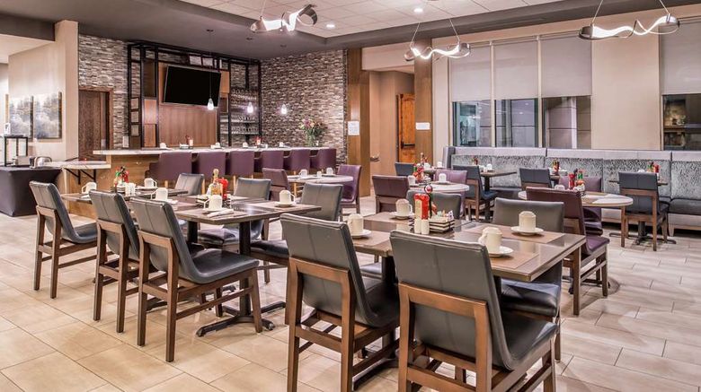 <b>Hilton Garden Inn Salt Lake CityDowntown Restaurant</b>. Images powered by <a href="https://iceportal.shijigroup.com/" title="IcePortal" target="_blank">IcePortal</a>.